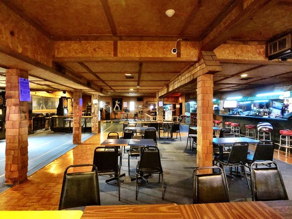 220 North Historic Old Route 66, Litchfield, IL 62056
